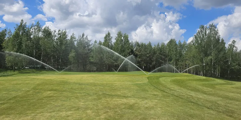Signs It’s Time to Upgrade Your Commercial Lawn Irrigation System